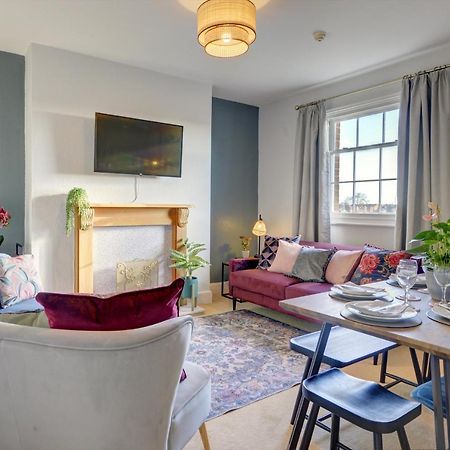 Regency Nest By Spa Town Property - Stylish 3 Bedroom Apartment On 2 Floors, Central Лимингтон Экстерьер фото